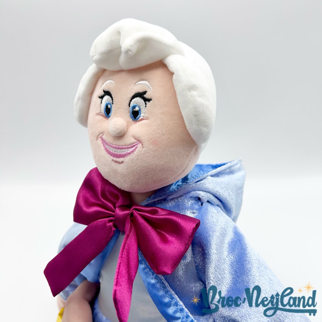 Poupée-chiffon-Marraine-la-Fée-Disney-Parks-2020-peluche-Cendrillon-70ème-anniversaire-50-cm (1)