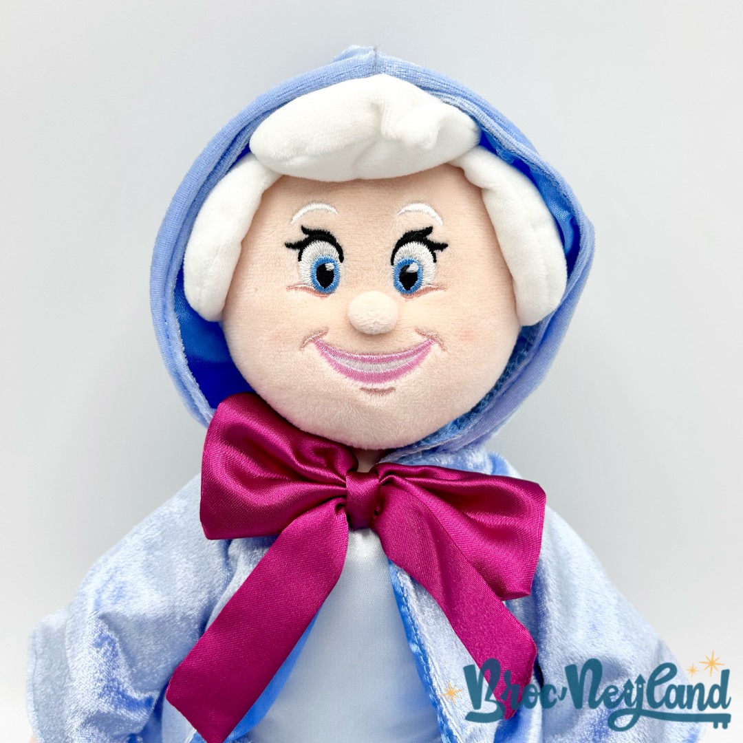 Poupée-chiffon-Marraine-la-Fée-Disney-Parks-2020-peluche-Cendrillon-70ème-anniversaire-50-cm (5)