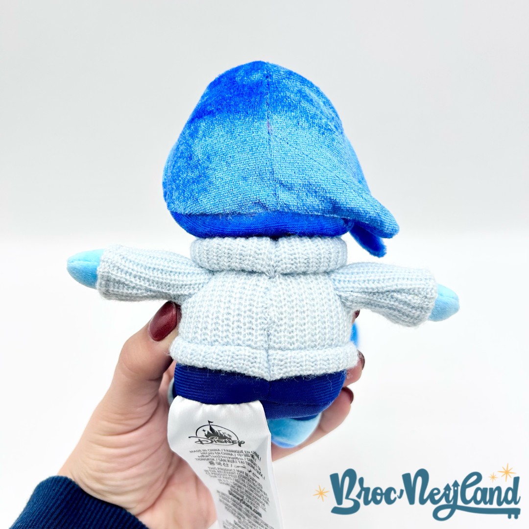 Peluche-épaule-Tristesse-Disney-Parks-Disneyland-Vice-Versa-émotion-bleu-peluche-aimantée-15-cm (2)