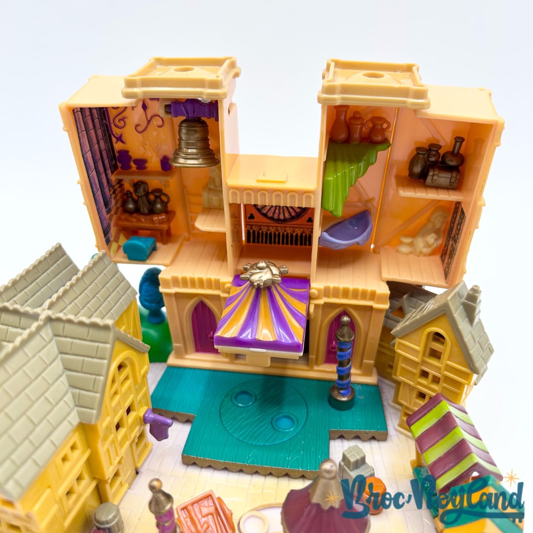Polly-Pocket-Bluebird-Le-Bossu-de-Notre-Dame-Disney-1995-cathédrale-100%-complet (6)