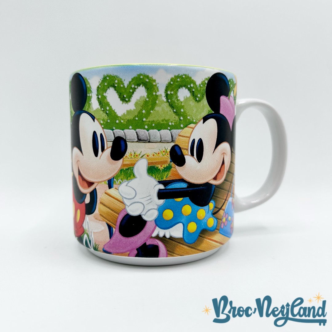 Tasse-scène-Mickey-Minnie-Jardin-Disney-Store-Classics-2007-mug-scène-film-coeur-romantique (3)