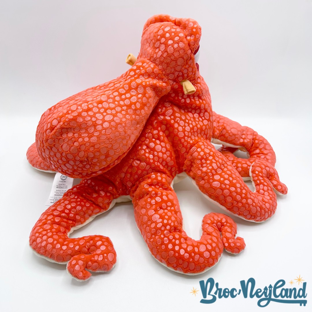 Peluche-Hank-Le-Monde-de-Dory-Disney-Store-2016-poulpe-pieuvre-rouge-écusson-44-cm (1)