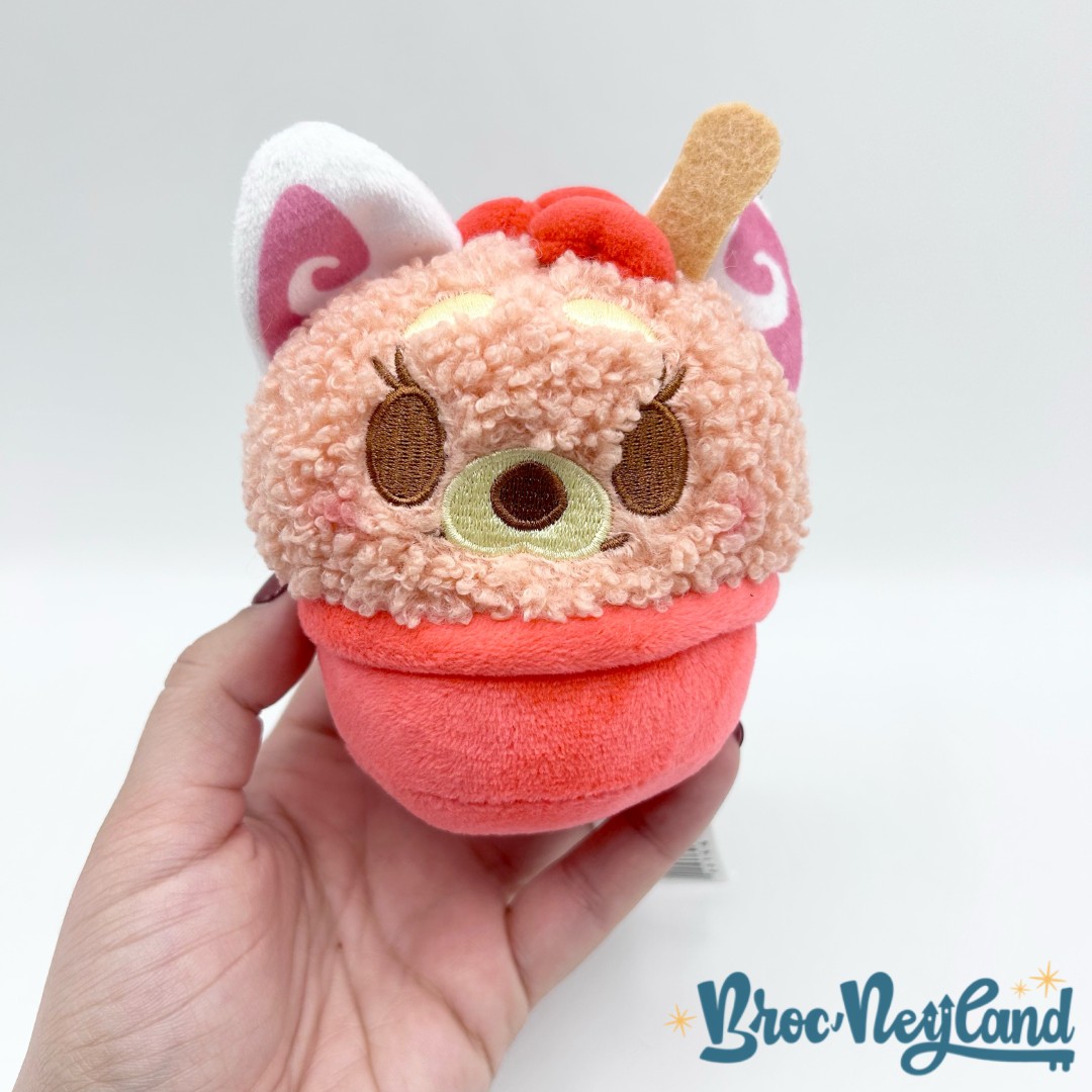 Peluche-Munchlings-Mei-Lee-éclairante-Disney-Just-Play-Alerte-rouge-panda-roux (3)