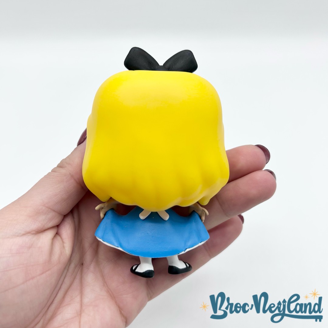 Figurine-Funko-POP-1058-Alice-Curtsying-Disney-Alice-au-Pays-des-Merveilles-collection-vinyl-2021 (2)