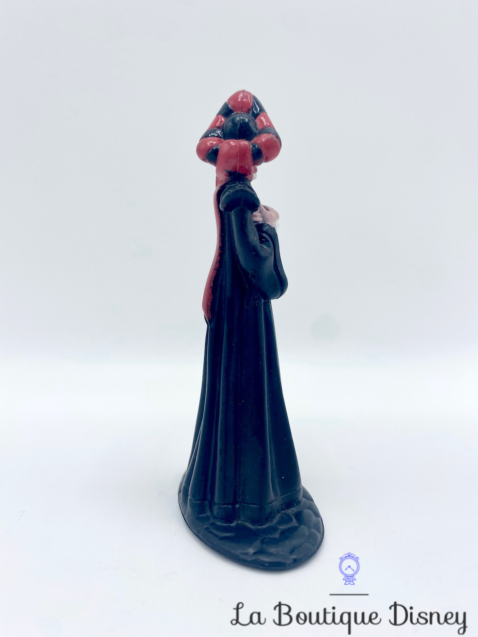 figurine-frollo-disney-nestlé-juge-robe-noir-1