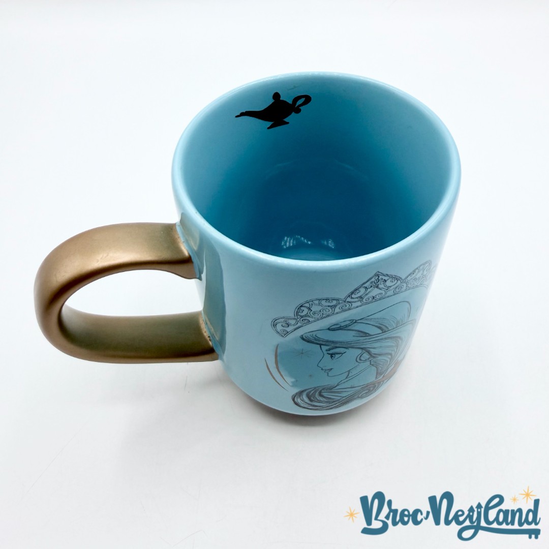 Tasse-Jasmine-Aladdin-Disney-Store-2021-princesse-or-doré (3)