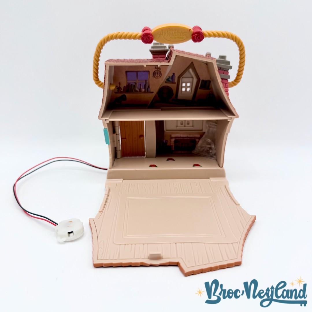 Figurine-Maison-Surprises-Belle-Animators-Collection-Littles-Disney-Store-Disneyland-2019-Ensemble-jeu-miniature-musical (5)