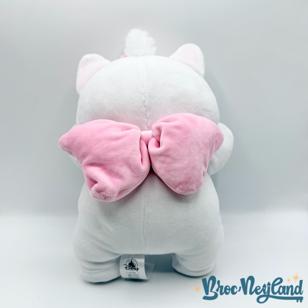 Peluche-Marie-moyen-Cuddleez-Disney-Store-2018-Les-Aristochats-blanc-dort-couché (3)