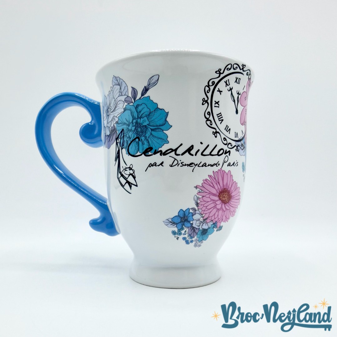 Tasse-Cendrillon-par-Disneyland-Paris-2018-mug-Disney-croquis-bleu-rose (4)