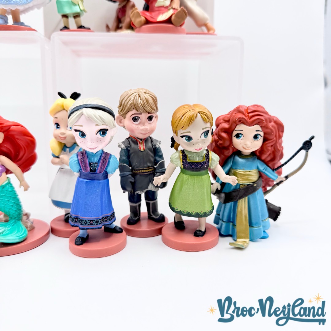 Figurines-Princesses-Animators-Collection-Mega-Playset-Disney-Store-2017-Ensemble-de-jeu-de-luxe-8-cm (8)