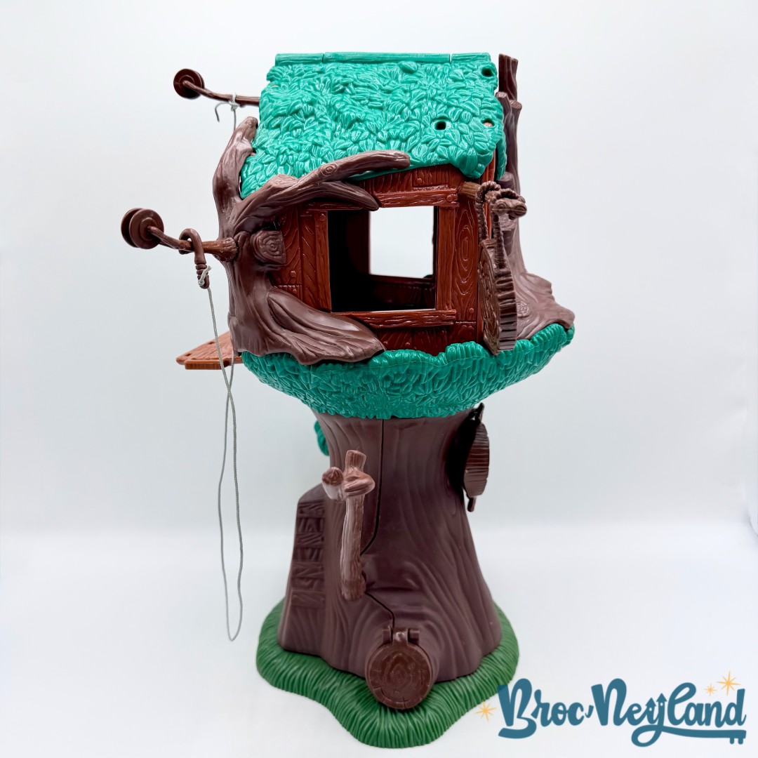 Ensemble-de-jeu-Robin-des-Bois-Cabane-Arbre-Disney-Heroes-Famosa-figurines-Treehouse (1)