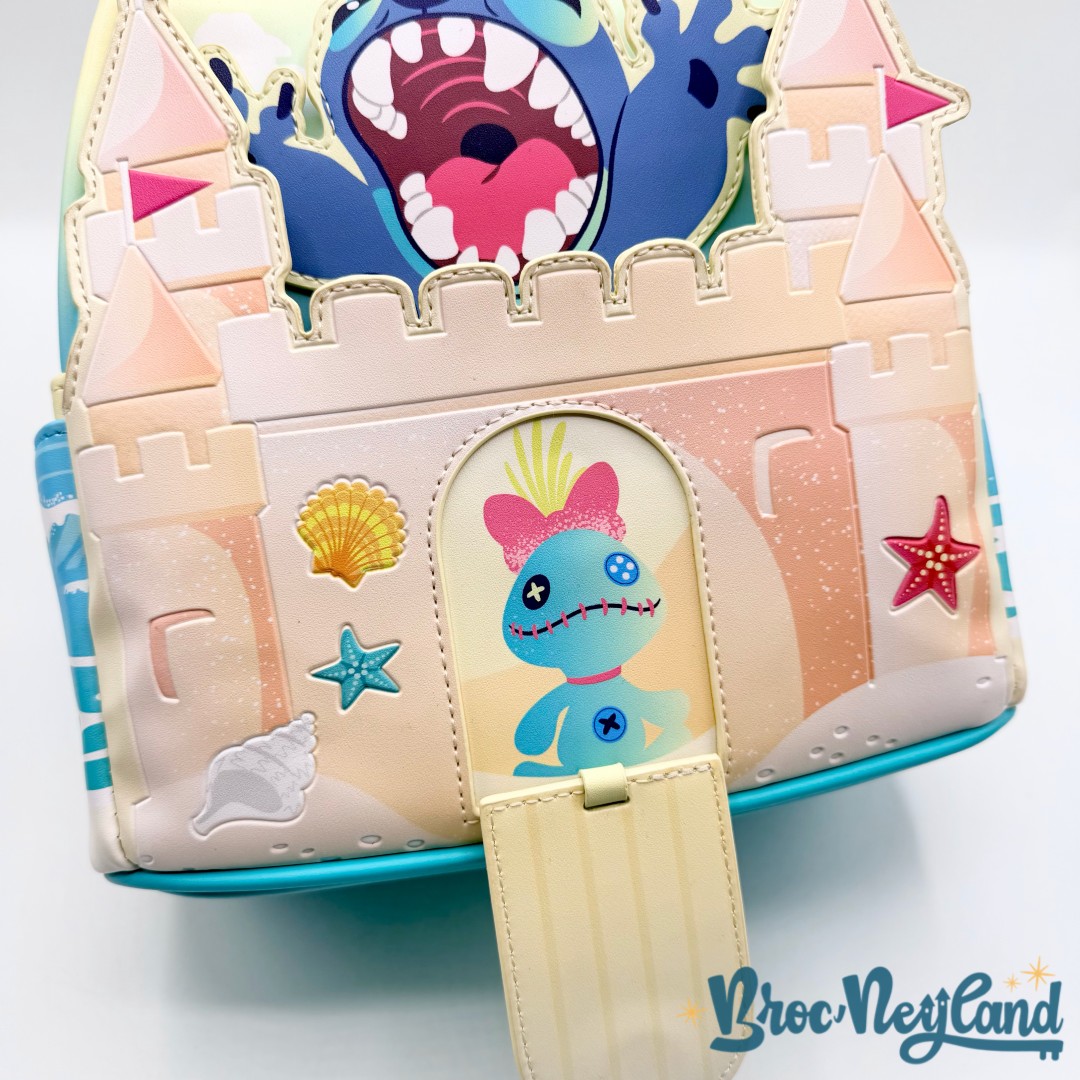 Sac-à-dos-Loungefly-Stitch-Château-de-sable-surprise-Disney-2023-Sandcastle-Beach (2)