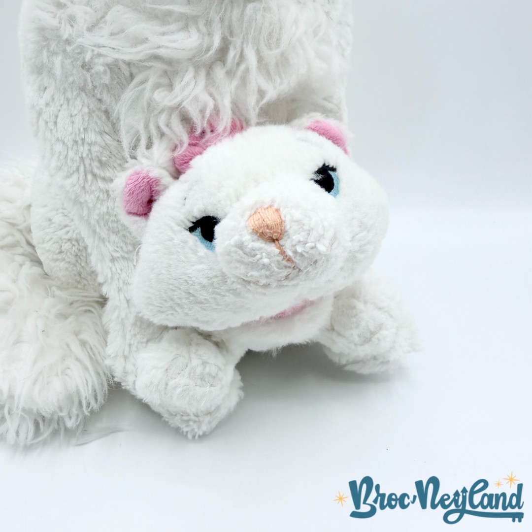 Peluches-Duchesse-Marie-Les-Aristochats-Disneyland-Paris-Disney-chat-blanc-35-cm (2)