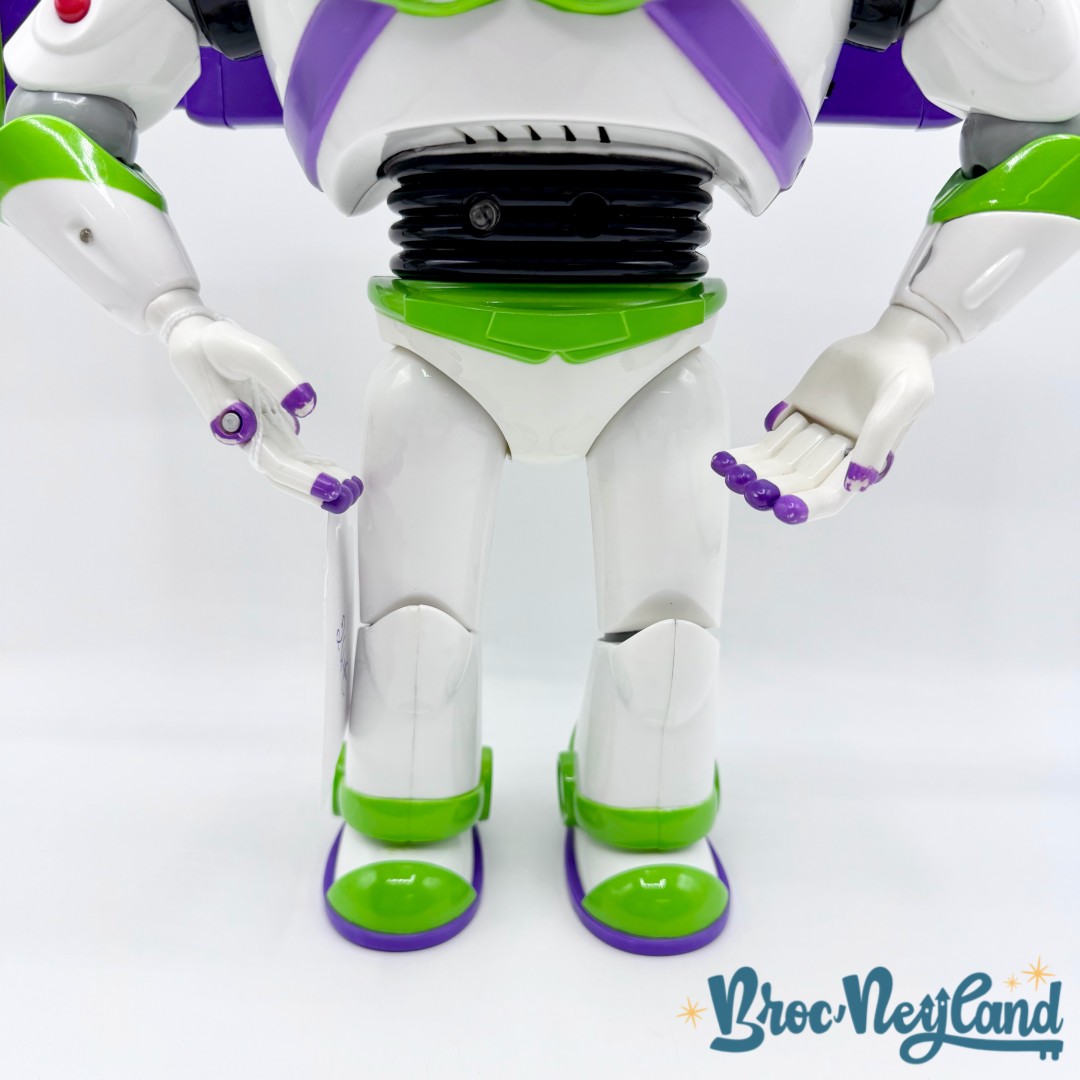 Jouet-Figurine-parlante-Buzz-éclair-articulé-Disneyland-Paris-2018-Disney-Toy-Story-space-rangers-espace-ANGLAIS-32-cm (6)