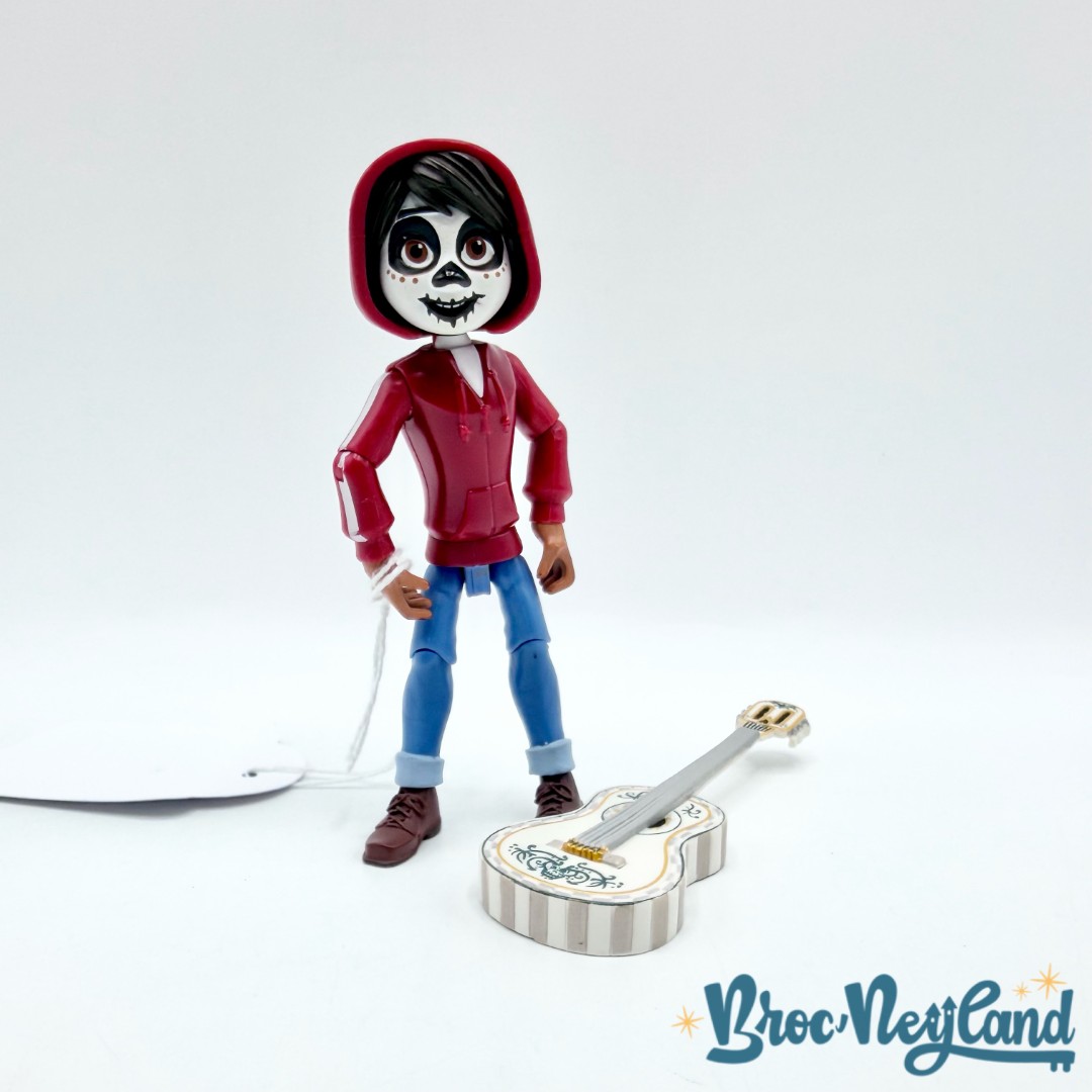 Figurine-Miguel-articulée-ToyBox-Disney-Store-2020-Coco-guitare-12-cm (1)