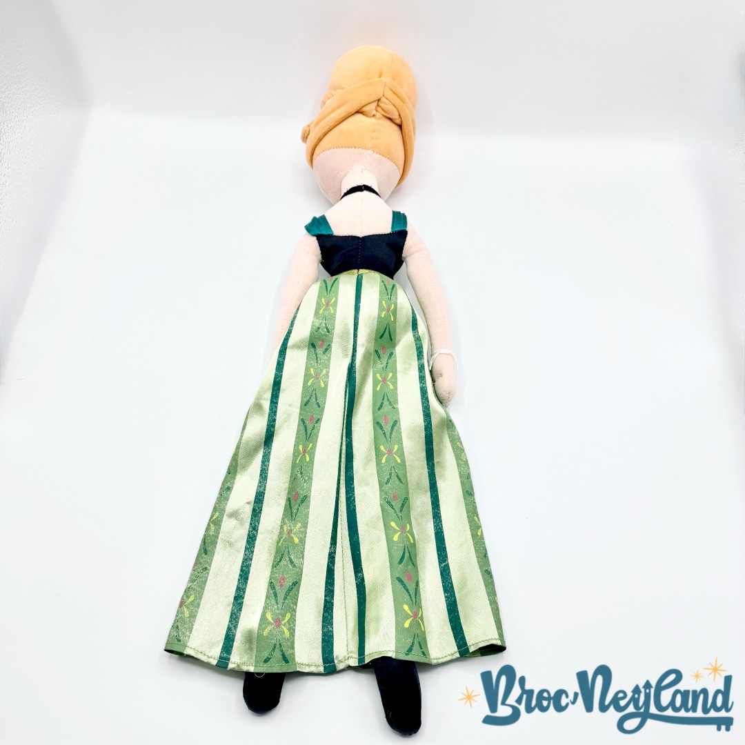 Poupée-chiffon-Anna-couronnement-La-Reine-des-Neiges-Disney-Parks-2014-peluche-robe-verte-hiver-52-cm (4)