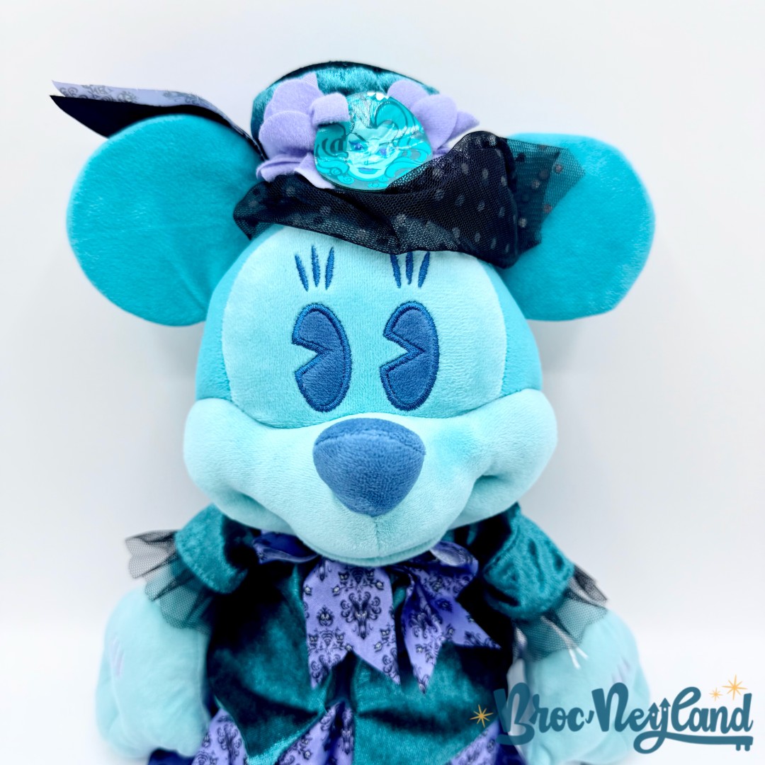 Peluche-Minnie-Mouse-The-Main-Attraction-10-sur-12-Haunted-Mansion-Disney-Store-2020-Édition-limitée-43-cm (5)