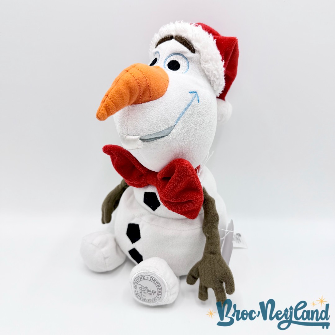 Peluche-Olaf-Noël-La-Reine-des-Neiges-Disney-Store-2014-bonhomme-de-neige-écusson-20-cm (5)