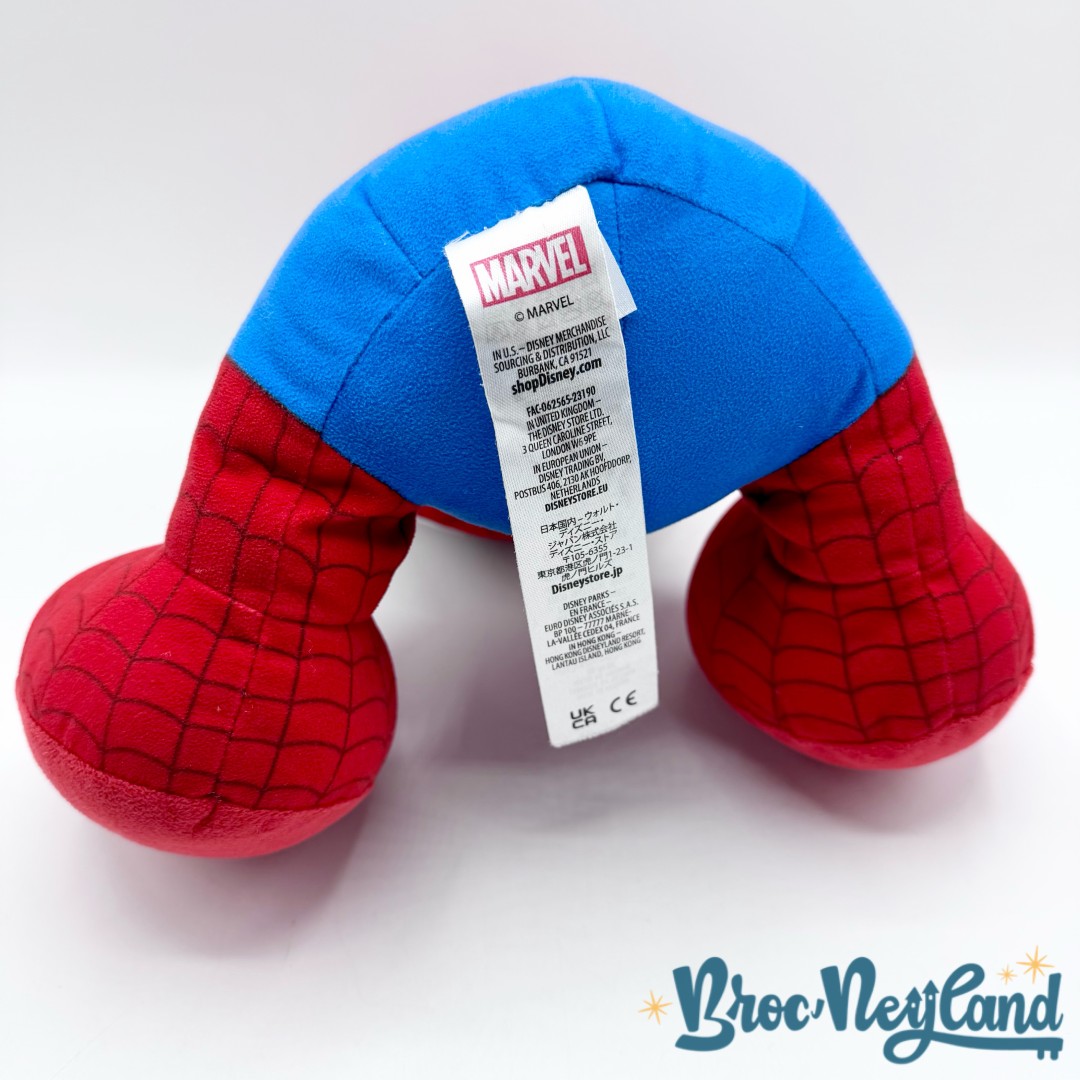 Peluche-Spider-Man-Big-Feet-Disney-Store-2023-Marvel-super-héros-bleu-rouge-30-cm (1)