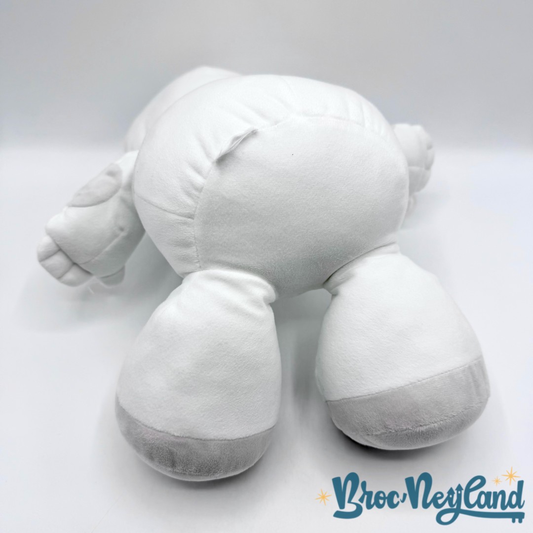 Peluche-Baymax-Big-Feet-Disney-Store-Les-Nouveaux-Héros-robot-blanc-26-cm (1)