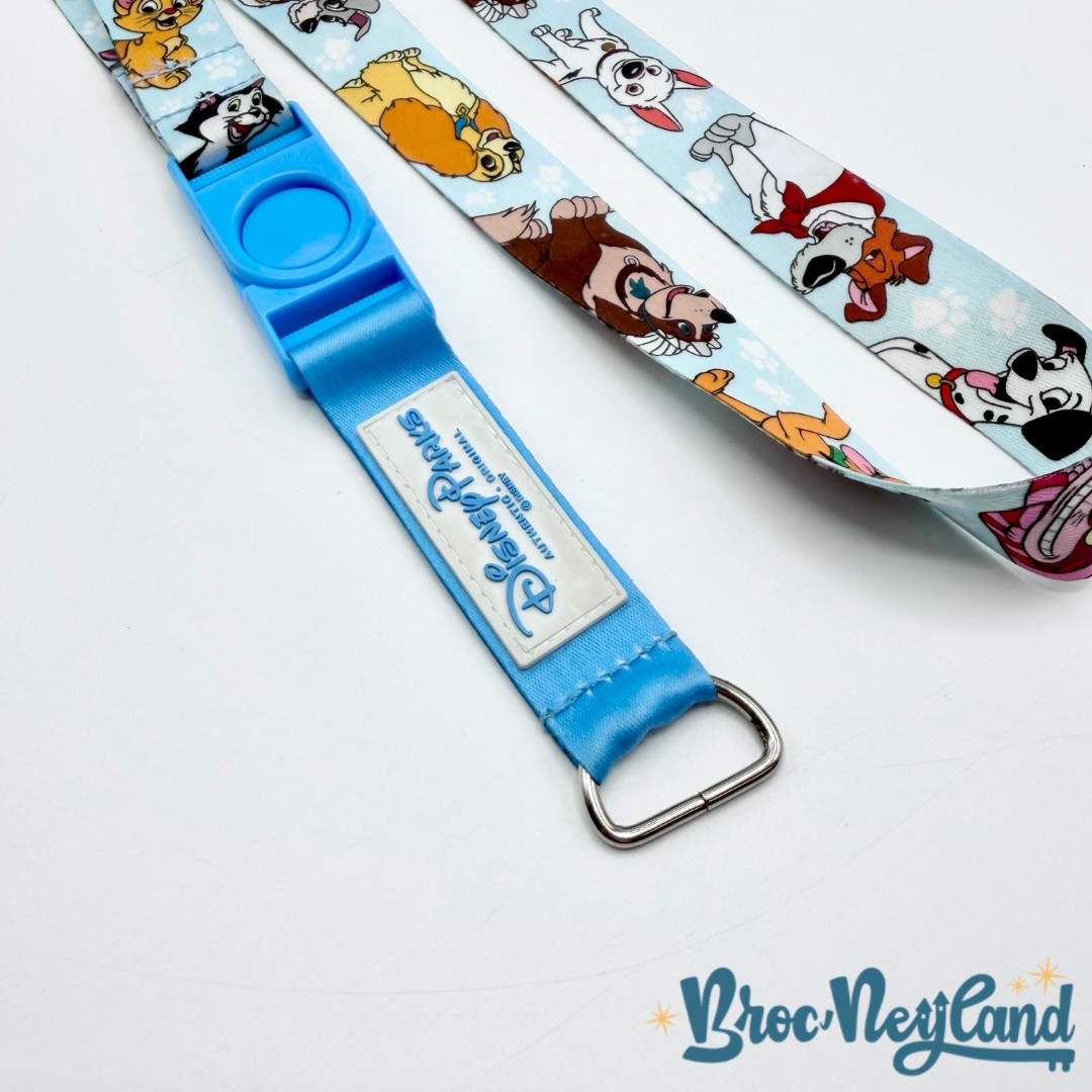 Lanière-Pins-Chiens-et-Chats-réversible-Disney-Parks-cats-dogs-bleu-cordon-tour-de-cou (3)