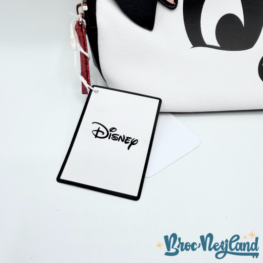 Pochette-Patch-Les-101-Dalmatiens-Disney-Primark-trousse-maquillage-blanc-noire (3)