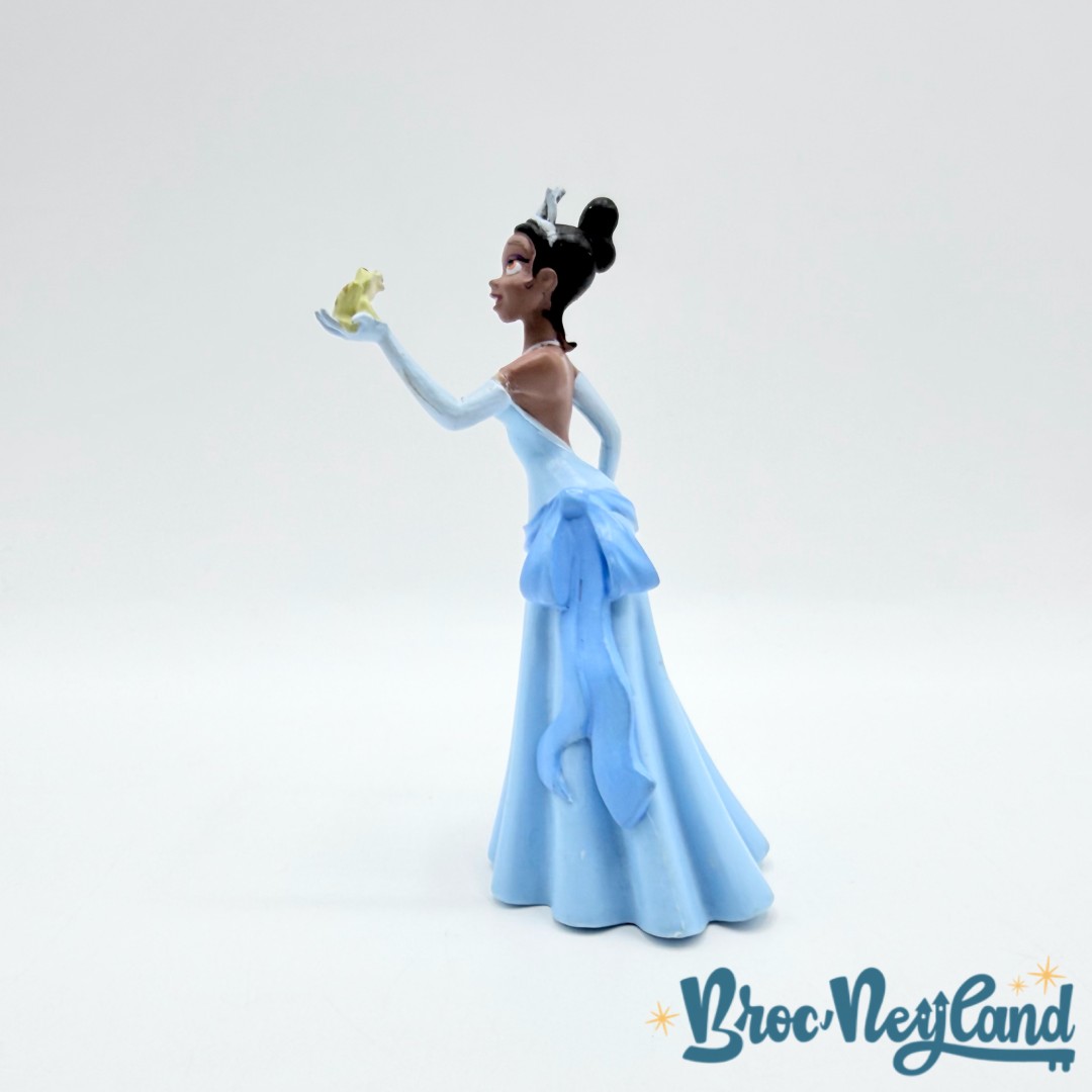 Figurine-Tiana-robe-bleue-Disney-Bullyland-La-Princesse-et-la-Grenouille-10-cm (1)