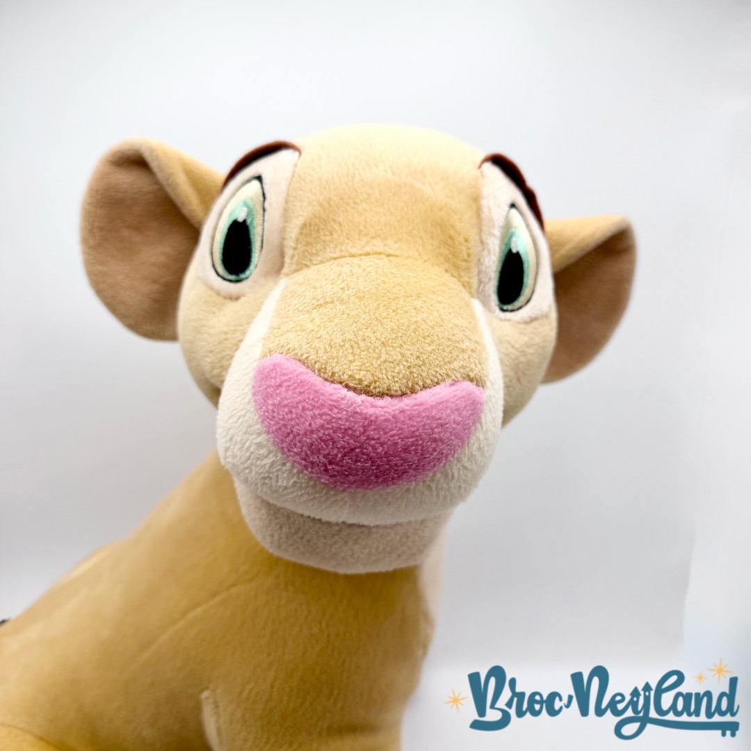 Peluche-Nala-XXL-Disney-Hasbro-2002-Le-Roi-Lion-beige-grand-format-46-cm (2)