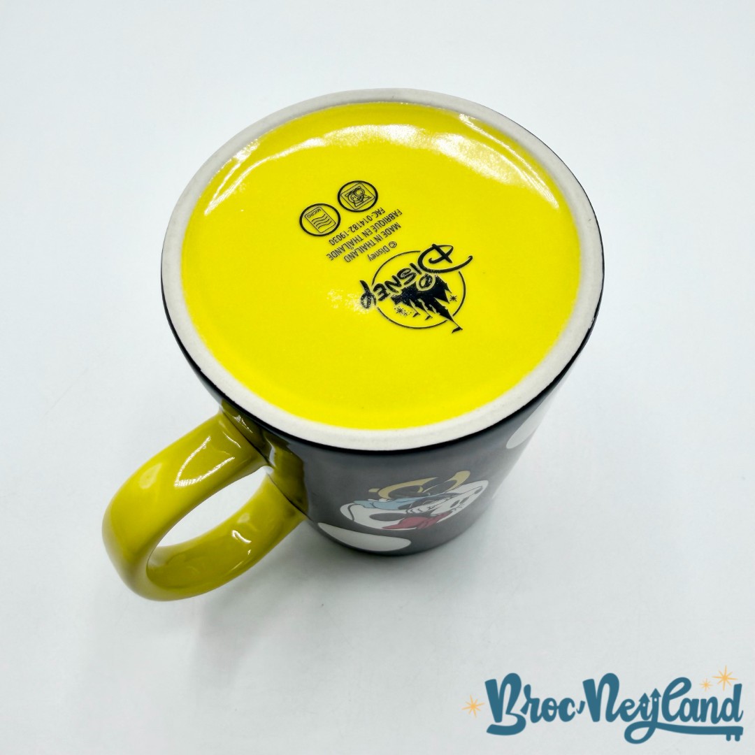 Tasse-Minnie-Mouse-rétro-Disney-Store-2019-Disney-Eats-pois (5)
