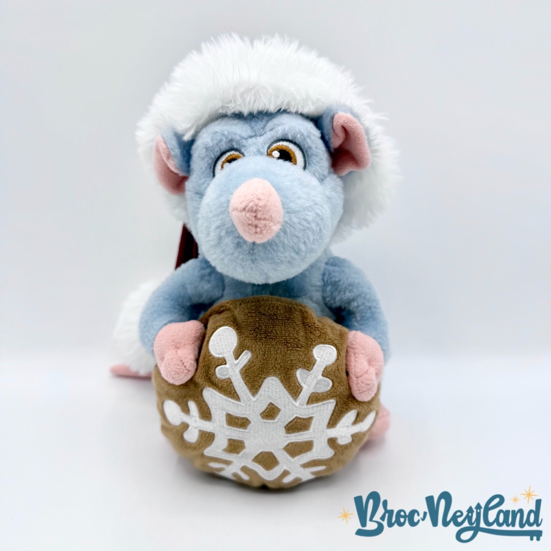 Peluche-Rémy-Ratatouille-Noël-Disney-Store-2022-rat-bleu-gâteau-biscuit (3)