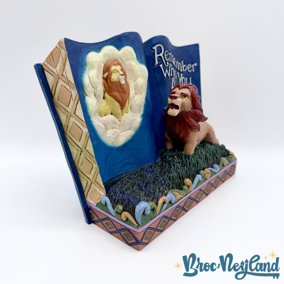 Figurine-Jim-Shore-Le-roi-lion-Storybook-Disney-Traditions-Showcase-Collection-Remember-Who-You-Are-6001269 (2)