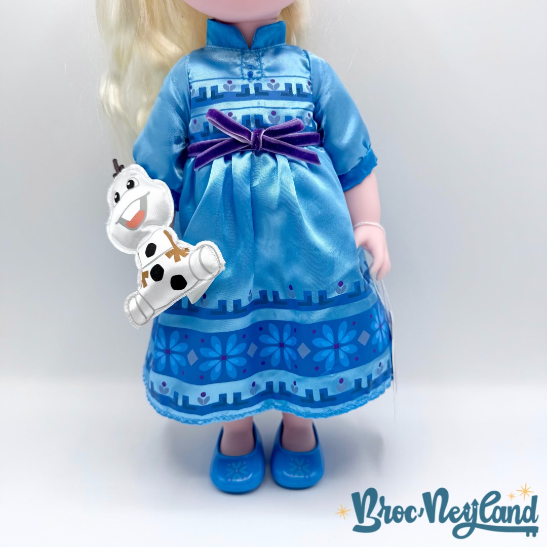 Poupée-Elsa-La-Reine-des-Neiges-2-Animators-Collection-Disneyland-2019-Disney-princesse-pyjama-40-cm (4)