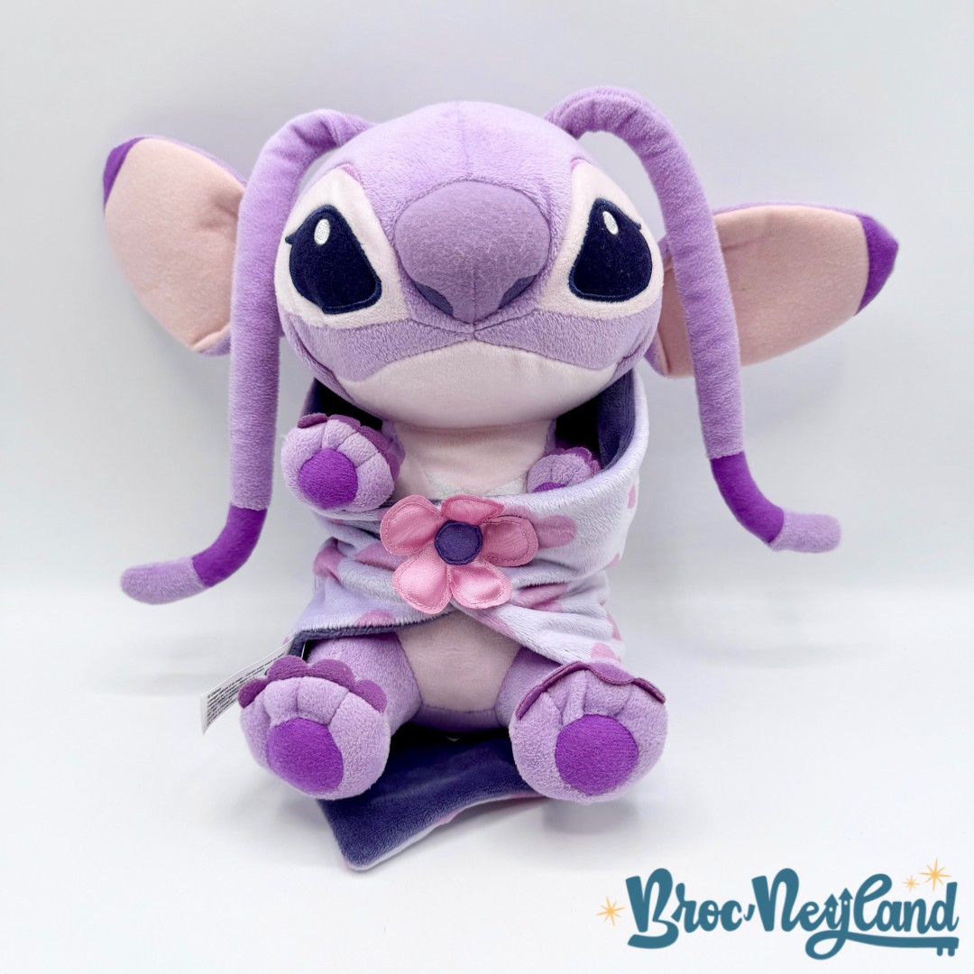 Peluche-Angel-Lilo-et-Stitch-Disney-Babies-Disneyland-2018-couffin-couverture-violet-fleur (6)