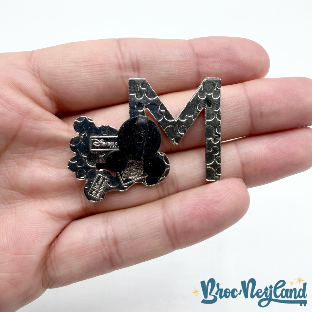 Pin-Lettre-M-Opening-Edition-Disneyland-Paris-2018-Mickey-Alphabet-134500 (1)