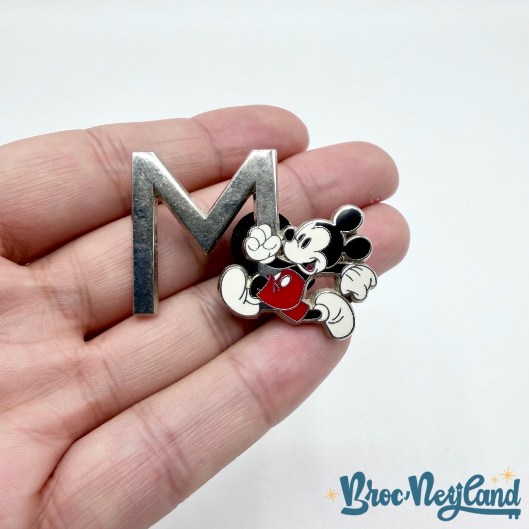 Pin-Lettre-M-Opening-Edition-Disneyland-Paris-2018-Mickey-Alphabet-134500 (2)