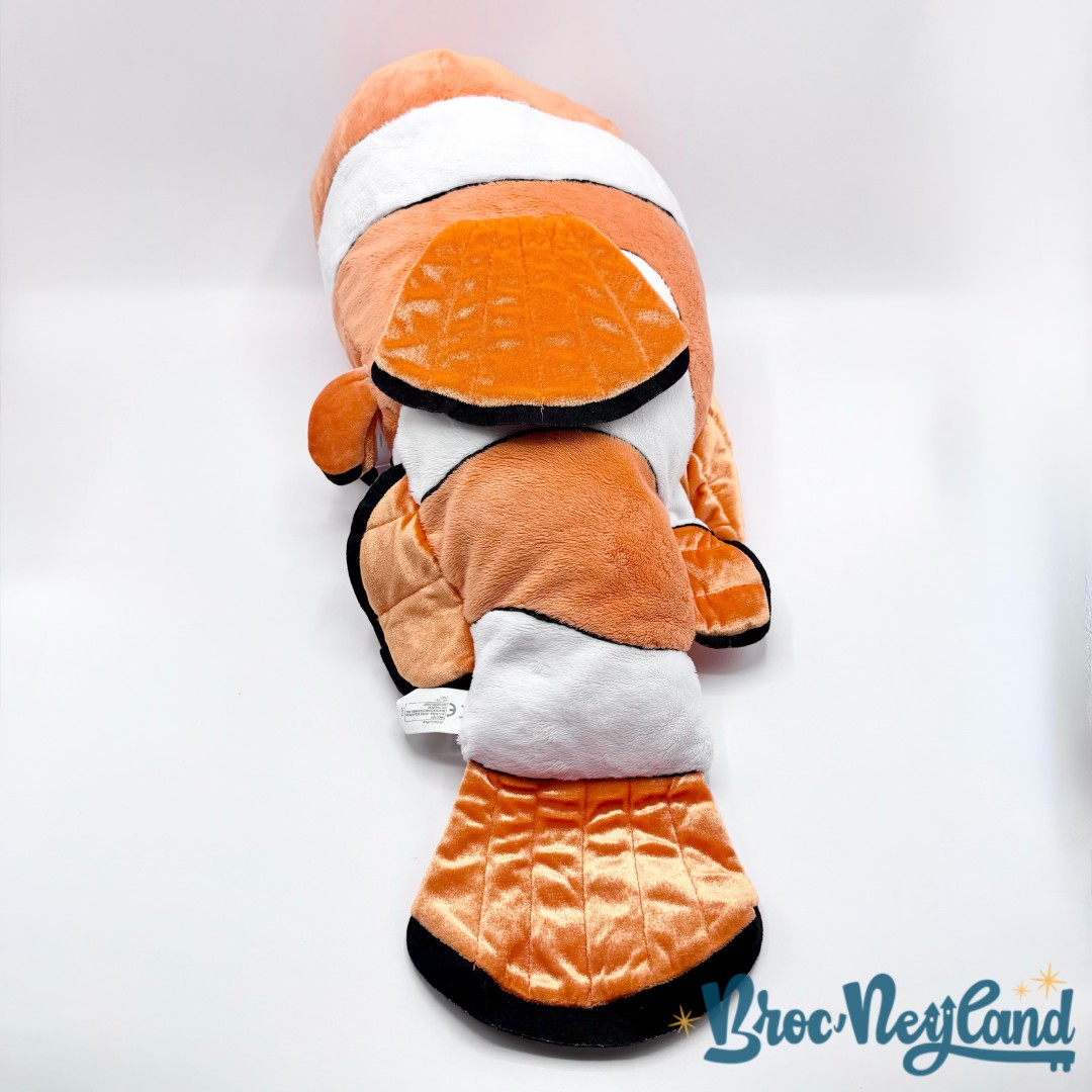 Peluche-Nemo-XXL-Disney-Nicotoy-Le-Monde-de-Nemo-poisson-clown-orange-grand-format-65-cm (8)