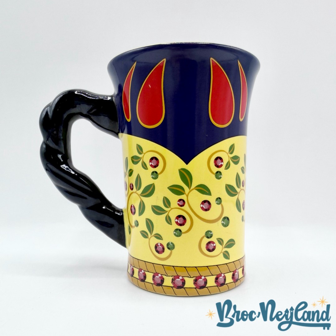 Tasse-Blanche-Neige-Signature-Dress-Disney-Parks-2017-Disneyland-Snow-White-robe-pomme (1)