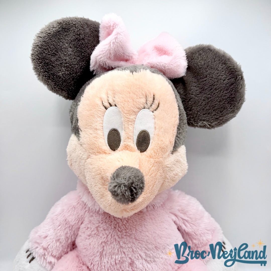 Peluche-Bébé-Minnie-Hochet-XXL-Hong-Kong-Disneyland-éveil-sensoriel-rose-grelot-grand-format-55-cm (2)