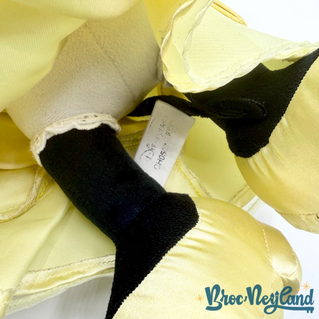 Peluche-Minnie-princesse-Belle-Disneyland-Paris-Disney-La-Belle-et-la-Bête-robe-jaune-40-cm (4)