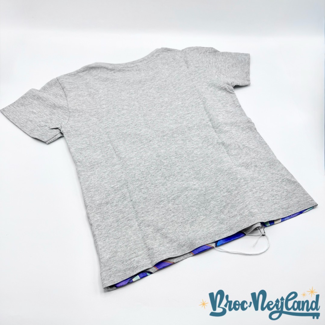 Tee-shirt-Mickey-Mouse-30-ans-Disneyland-Paris-30ème-anniversaire-Disney-taille-6-ans-gris  (1)