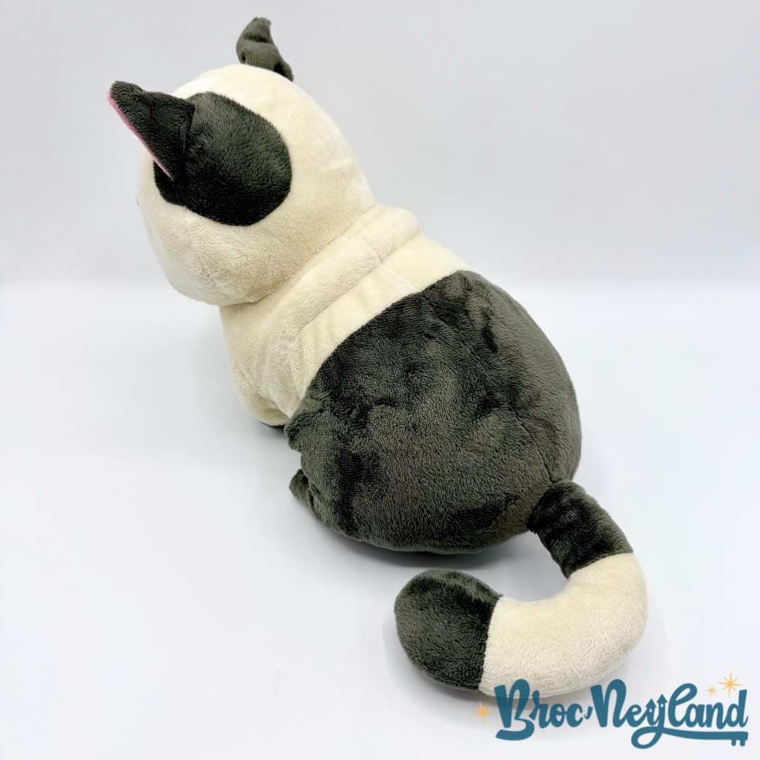 Peluche-Machiavelli-chat-Luca-Disney-Store-2021-noir-blanc-24-cm (4)