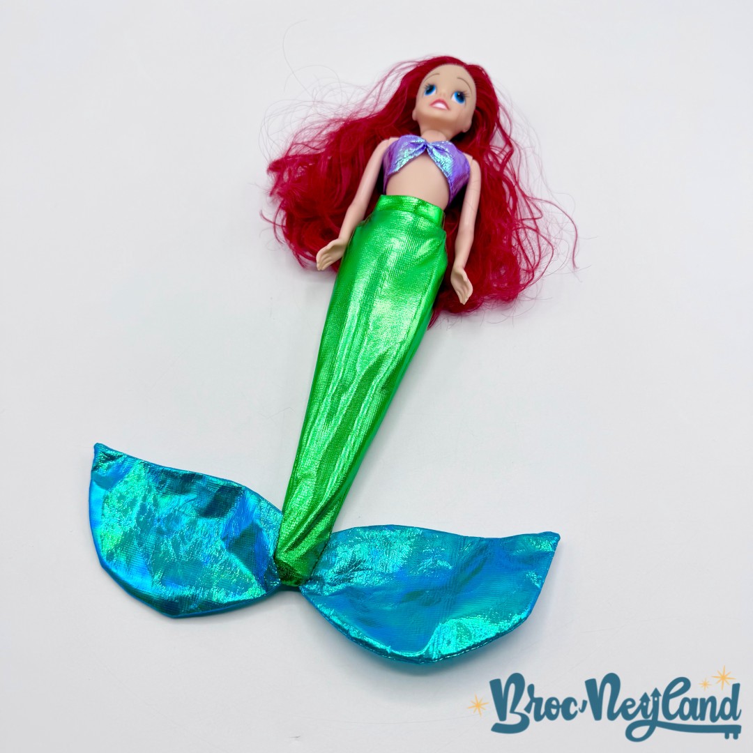Poupée-Ariel-La-Petite-Sirène-Disney-Princess-Disney-On-Ice-vintage-30-cm (3)