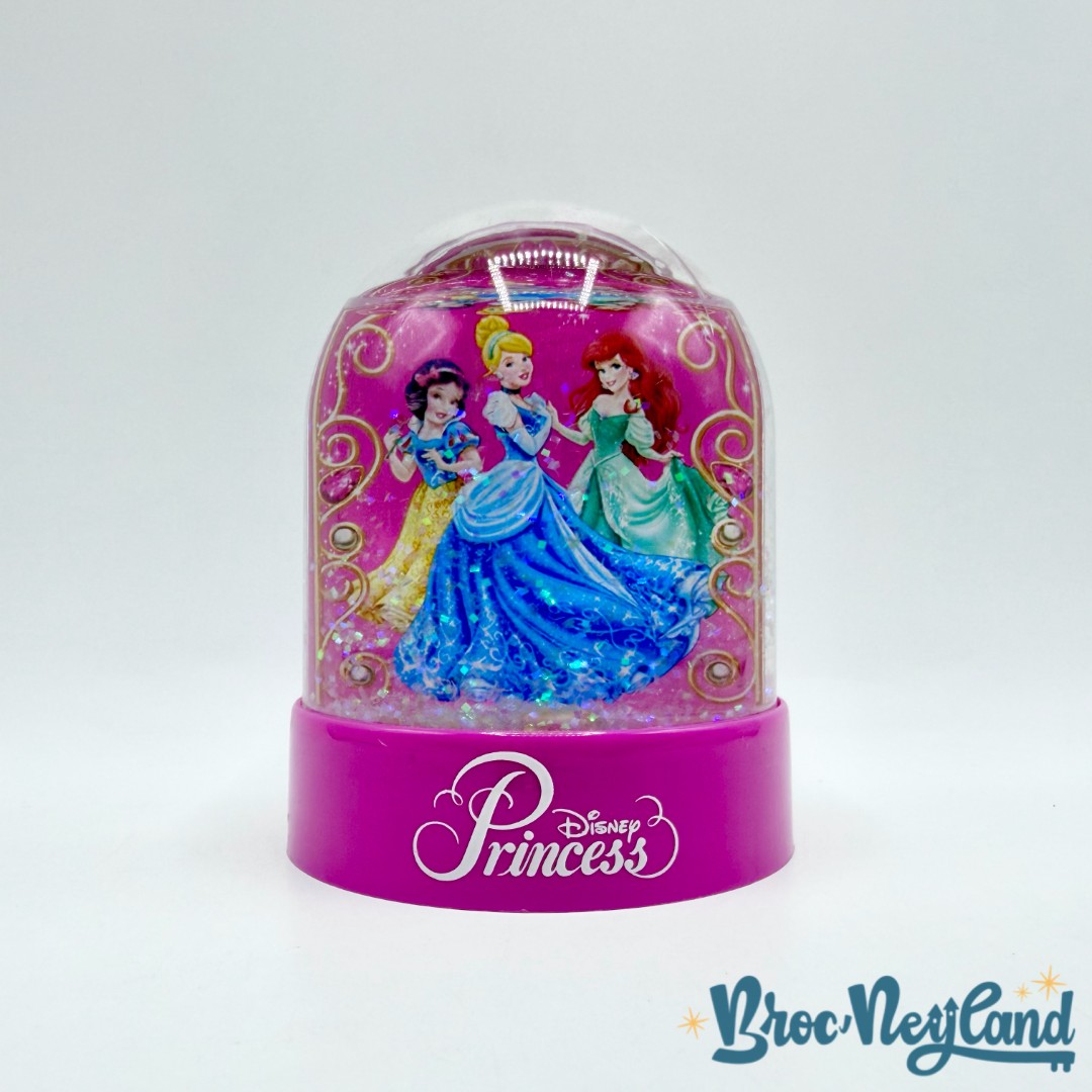 Boule-à-neige-Princesses-Disneyland-Paris-2017-Disney-Snow-Globe-plastique-rose (4)