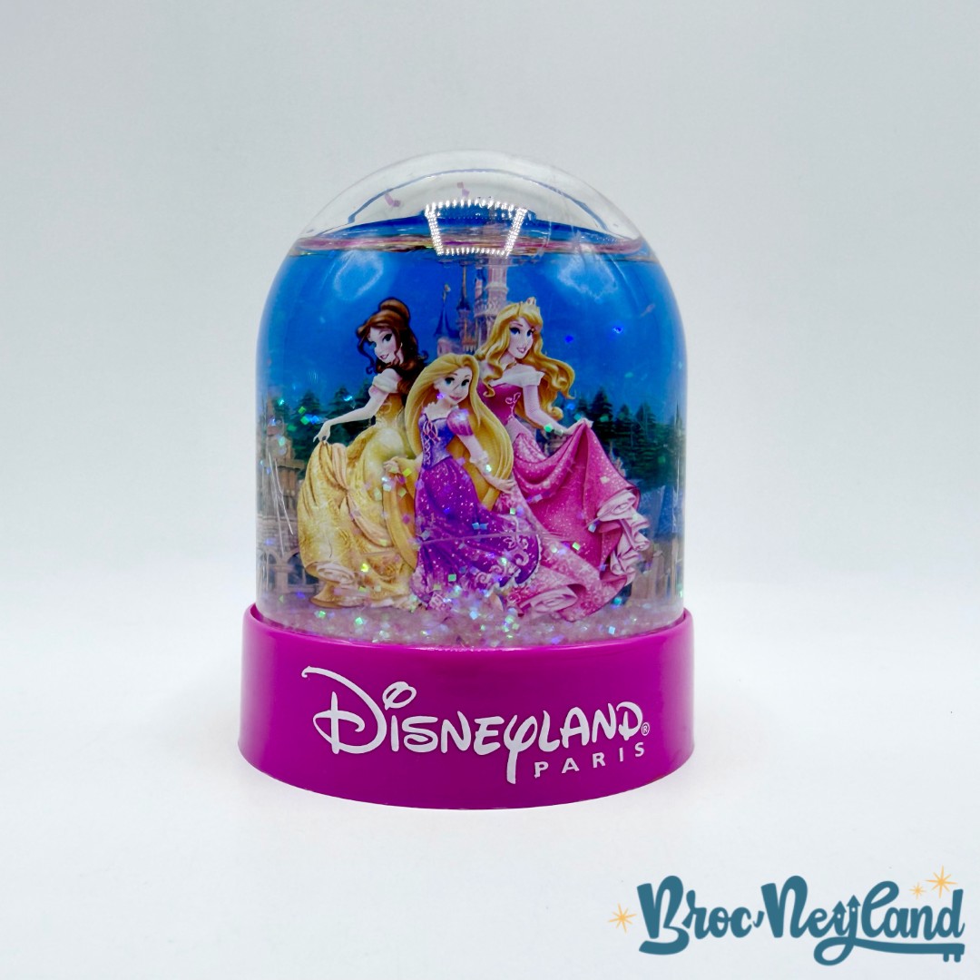 Boule-à-neige-Princesses-Disneyland-Paris-2017-Disney-Snow-Globe-plastique-rose (2)