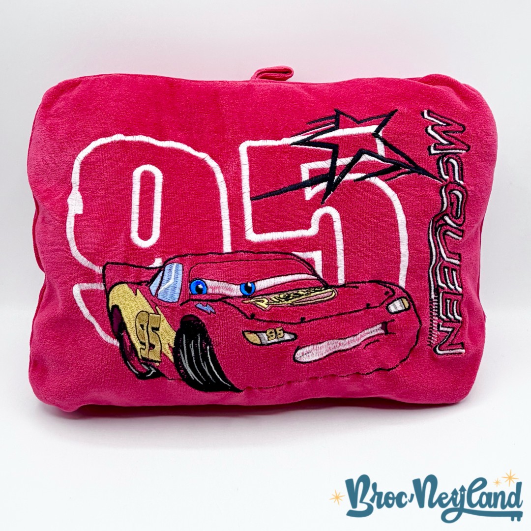 Coussin-Range-Pyjama-Flash-McQueen-Cars-Disney-oreiller-voiture-rouge (2)