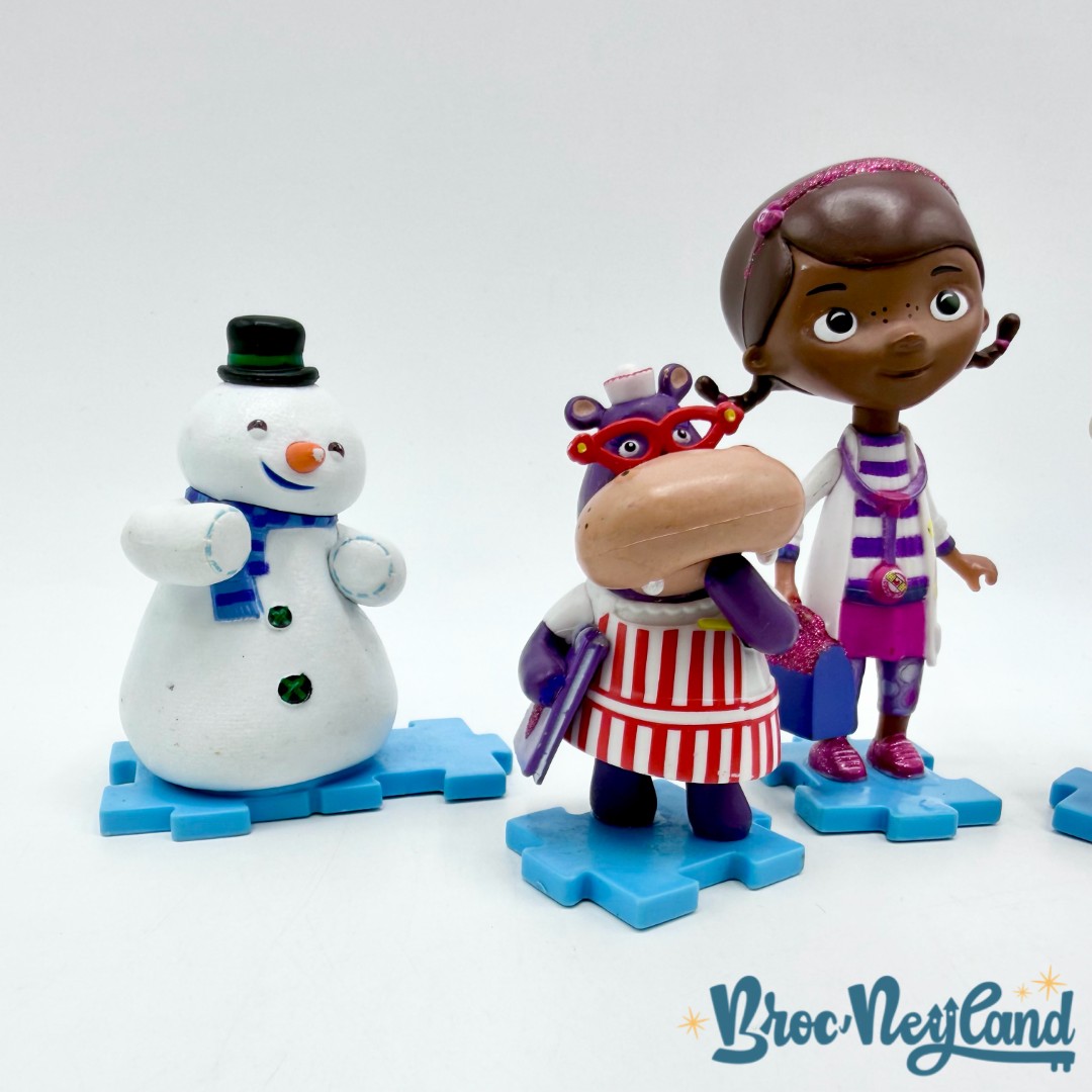 Figurines-Docteur-la-Peluche-Playset-Disneyland-Paris-Disney-Ensemble-de-jeu (3)