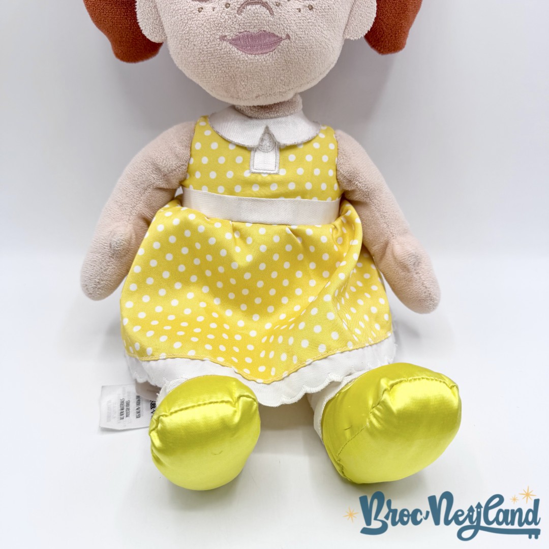 Peluche-Gabby-Gabby-Toy-Story 4-Disney-Store-2019-poupée-jaune-38-cm (6)