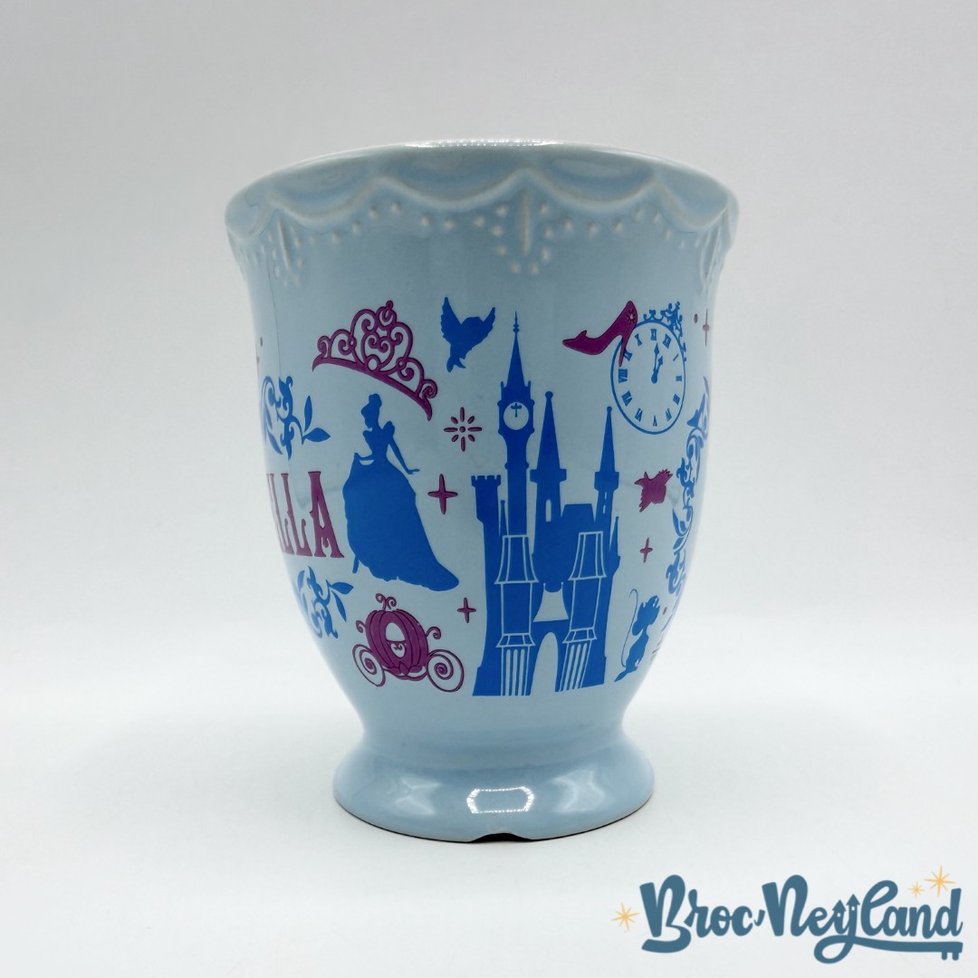 Tasse-Cendrillon-Cinderella-Disney-Store-2017-mug-Flower-Princesse-bleu (5)