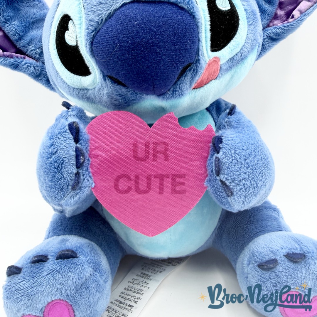 Peluche-Stitch-Ur-Cute-Saint-Valentin-Disney-Store-2023-coeur-rose-30-cm (2)