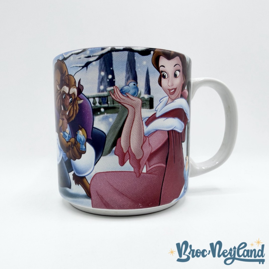 Tasse-scène-La-Belle-et-la-Bête-Disney-Store-Classics-2006-mug-scène-hiver-neige (4)
